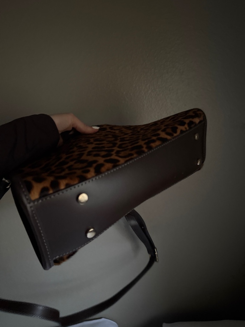Leopard Print Women’s Handbag - Brown - Picture 3 of 4
